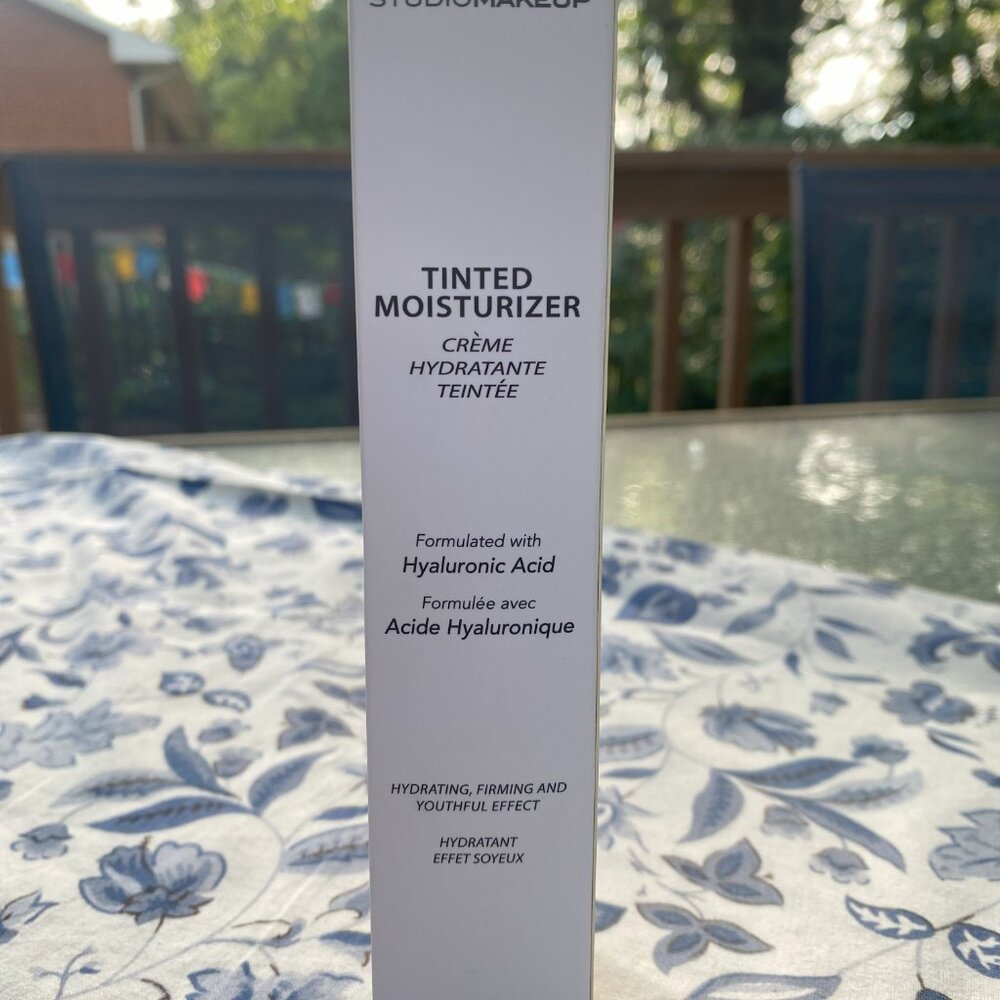 Studio Makeup Tinted Moisturizer w/Hyaluronic Acid Hydrating Firming